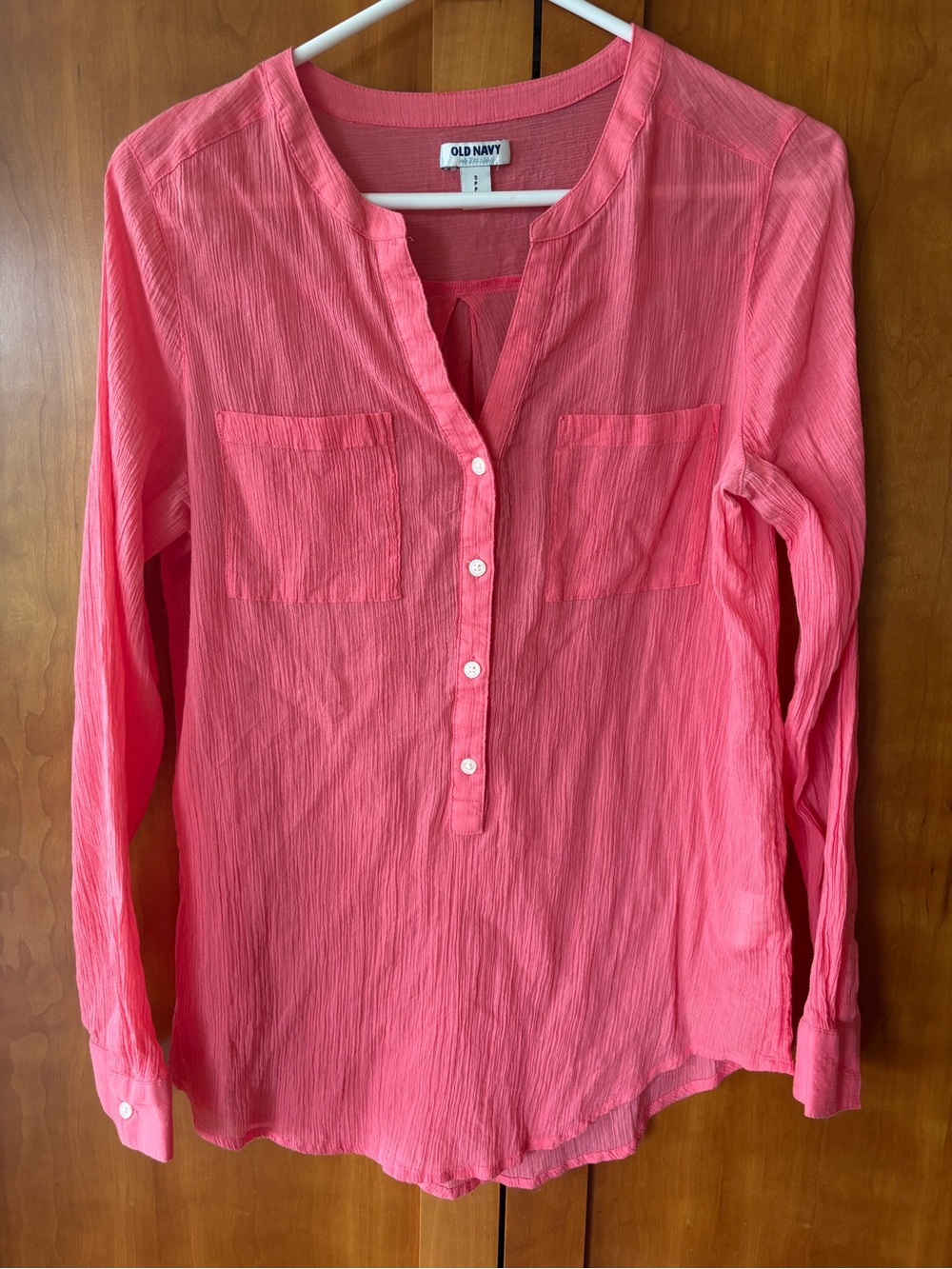 Beautiful cotton Old Navy Women's Coral Pinkish Button-Front Long-Sleeve Blouse